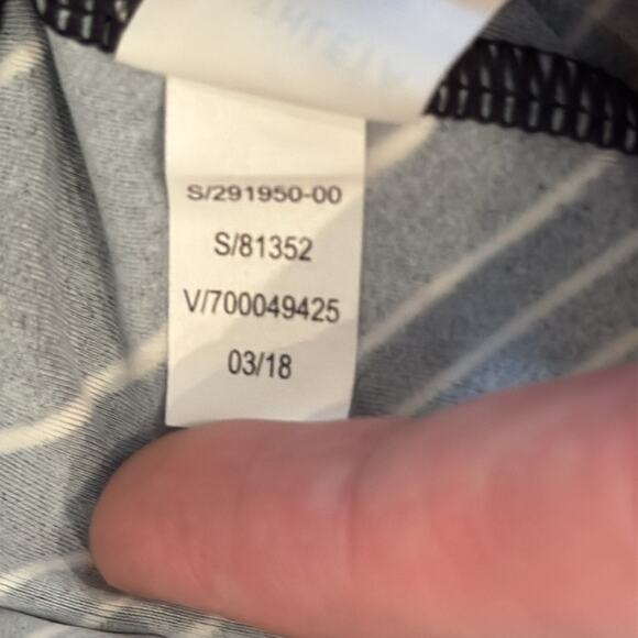 Athleta Women's Chevron Tankini Top Black White Size 36B/C - Picture 10 of 11